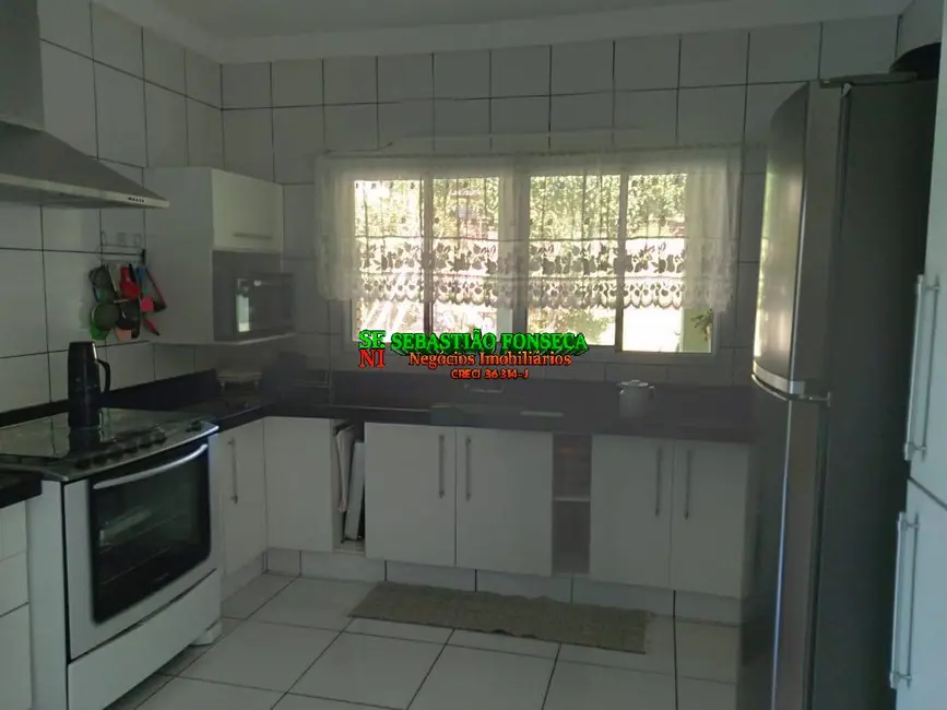 Casa de Condomínio com 4 quartos à venda, 1000m2 em Paraibuna - SP - imagem 4 Foto 4 de Casa de Condomínio com 4 quartos à venda, 1000m2 em Paraibuna - SP