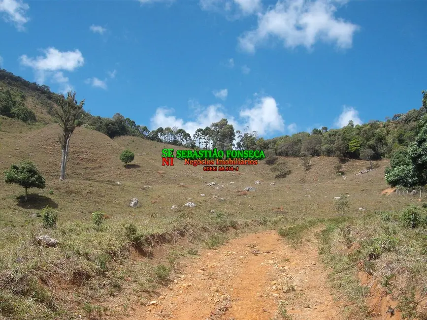 Foto 2 de Chácara à venda, 25m2 em Centro, Aiuruoca - MG