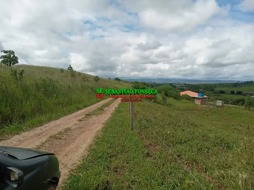 Foto 2 de Chácara à venda, 5000m2 em Chácara Marambaia, Cacapava - SP