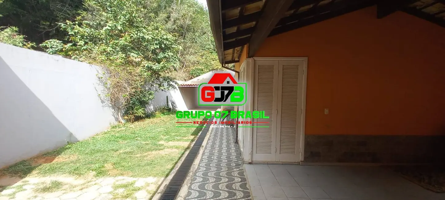 Foto 3 de Chácara com 3 quartos à venda, 3000m2 em Centro, Santa Branca - SP