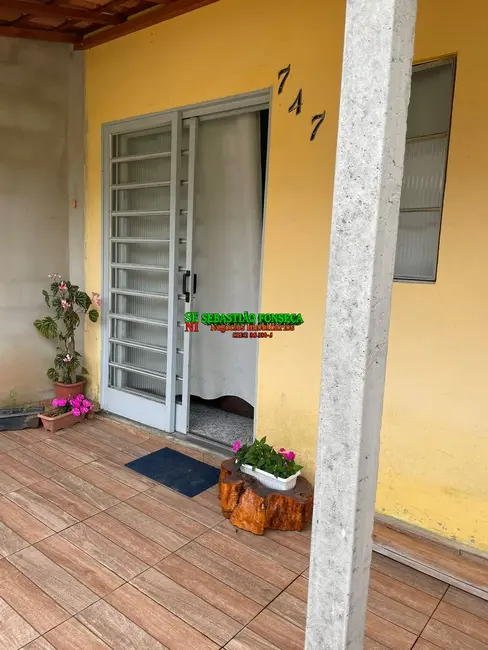 Foto 2 de Casa com 3 quartos à venda, 420m2 em Centro, Marmelopolis - MG