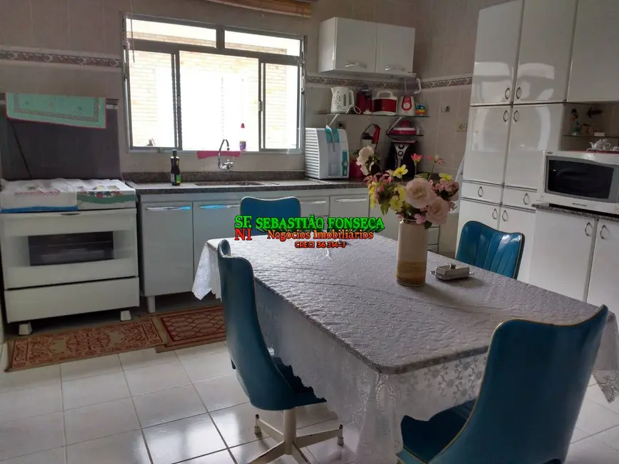 Sítio / Rancho à venda, 8m2 em Centro, Paraibuna - SP - imagem 8 Foto 8 de Sítio / Rancho à venda, 8m2 em Centro, Paraibuna - SP