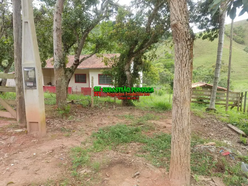 Chácara com 4 quartos à venda, 2000m2 em Paraibuna - SP - imagem 2 Foto 2 de Chácara com 4 quartos à venda, 2000m2 em Paraibuna - SP