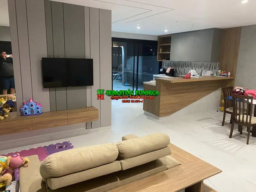 Casa com 3 quartos à venda, 250m2 em Sao Jose Dos Campos - SP - imagem 2 Foto 2 de Casa com 3 quartos à venda, 250m2 em Sao Jose Dos Campos - SP