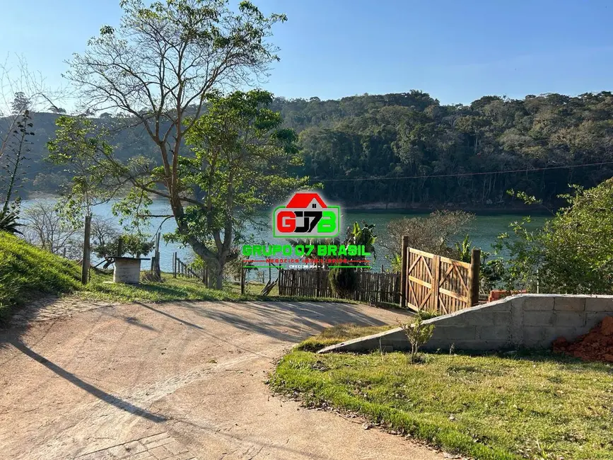 Chácara com 3 quartos à venda e para alugar, 1000m2 em Centro, Jambeiro - SP - imagem 1 Foto 1 de Chácara com 3 quartos à venda e para alugar, 1000m2 em Centro, Jambeiro - SP