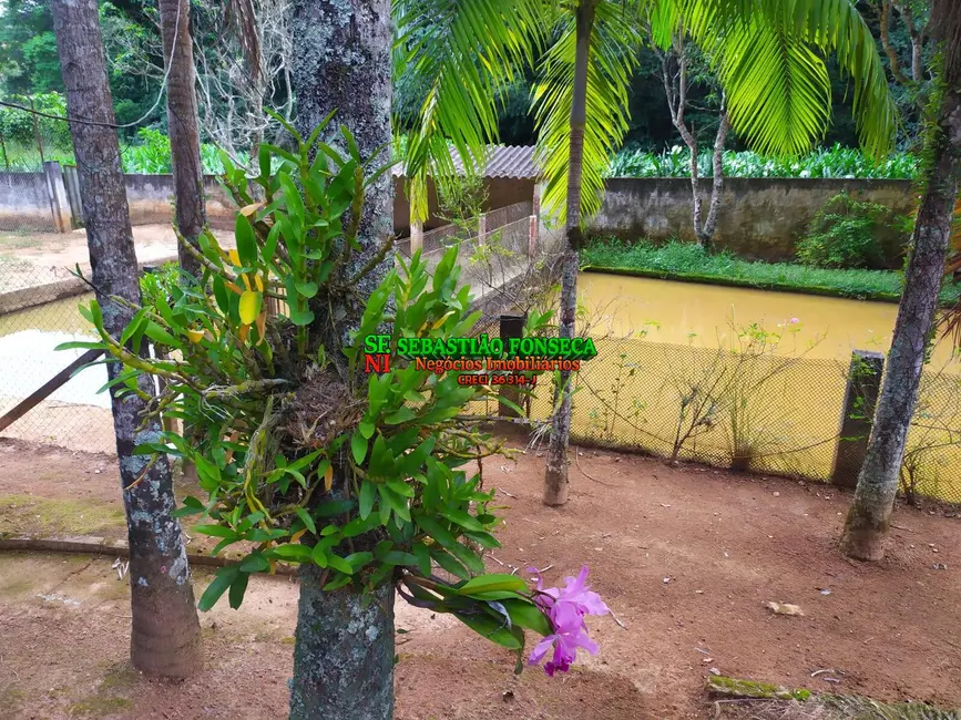 Foto 9 de Chácara com 3 quartos à venda e para alugar, 3800m2 em Jardim Boa Vista, Jacarei - SP