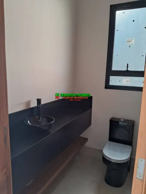 Foto 3 de Casa com 3 quartos à venda, 326m2 em Bairro do Grama, Cacapava - SP