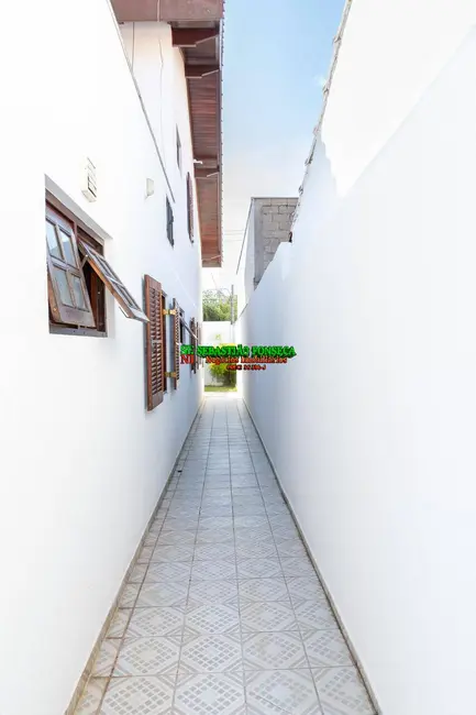 Foto 9 de Casa com 4 quartos à venda, 300m2 em Jardim Santa Maria, Jacarei - SP