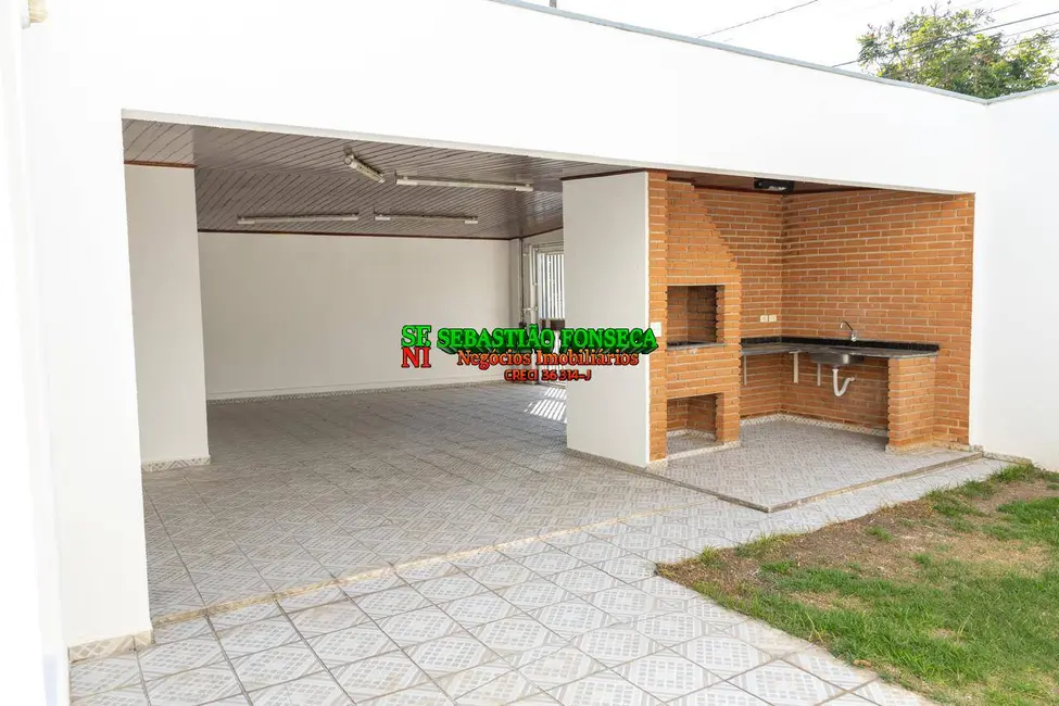 Foto 3 de Casa com 4 quartos à venda, 300m2 em Jardim Santa Maria, Jacarei - SP