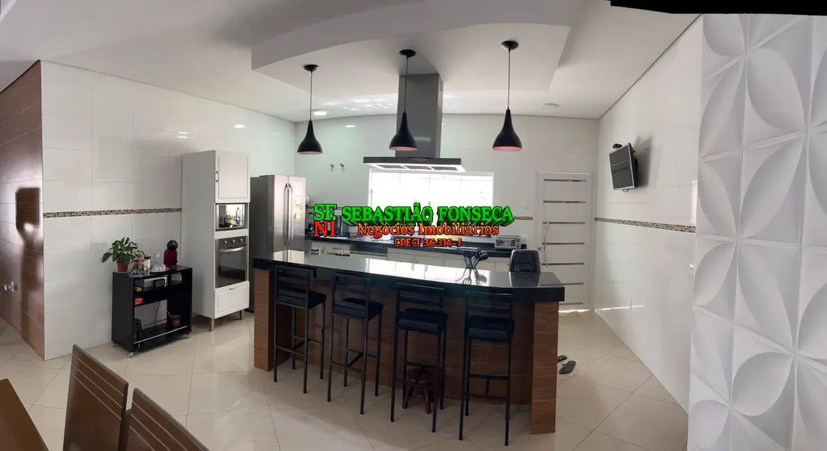 Foto 2 de Casa com 3 quartos à venda, 600m2 em Parque Mondesir, Lorena - SP