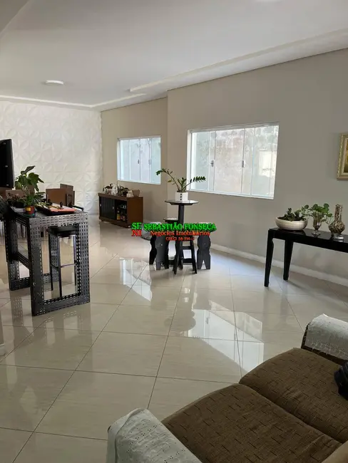 Casa com 3 quartos à venda, 600m2 em Parque Mondesir, Lorena - SP - imagem 6 Foto 6 de Casa com 3 quartos à venda, 600m2 em Parque Mondesir, Lorena - SP