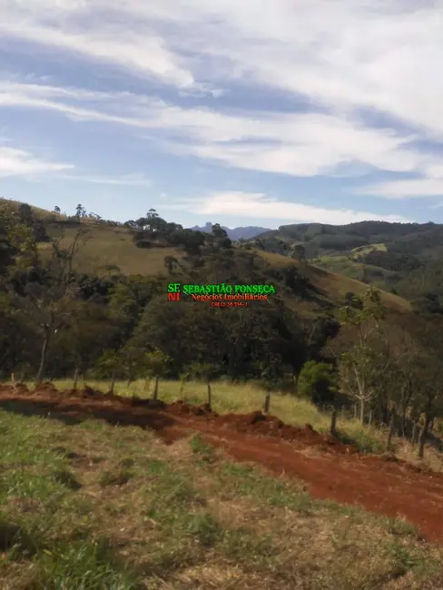 Foto 4 de Chácara à venda, 1000m2 em Centro, Santo Antonio Do Pinhal - SP