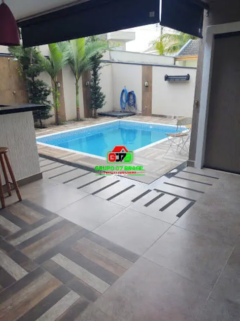 Foto 2 de Casa de Condomínio com 3 quartos à venda, 243m2 em Sao Jose Dos Campos - SP