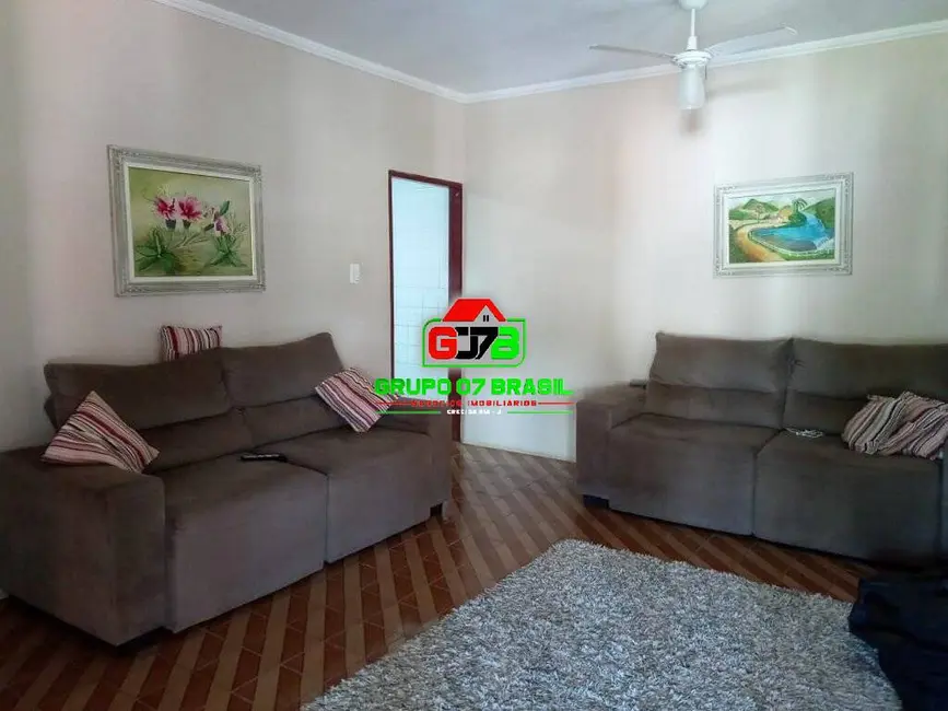 Chácara com 6 quartos à venda, 200m2 em Boa Vista, Cacapava - SP - imagem 3 Foto 3 de Chácara com 6 quartos à venda, 200m2 em Boa Vista, Cacapava - SP