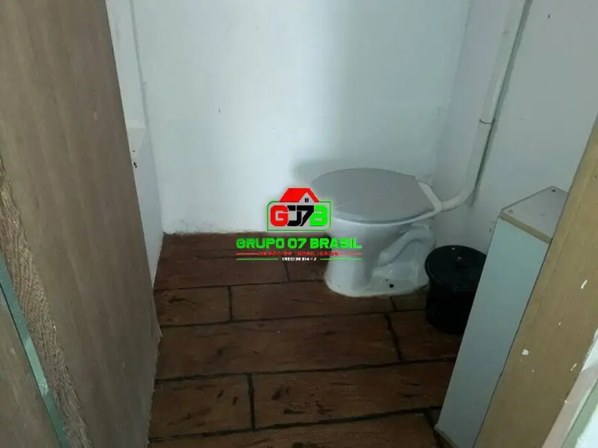 Chácara com 4 quartos à venda, 120m2 em Chácara Ipês, Cacapava - SP - imagem 5 Foto 5 de Chácara com 4 quartos à venda, 120m2 em Chácara Ipês, Cacapava - SP