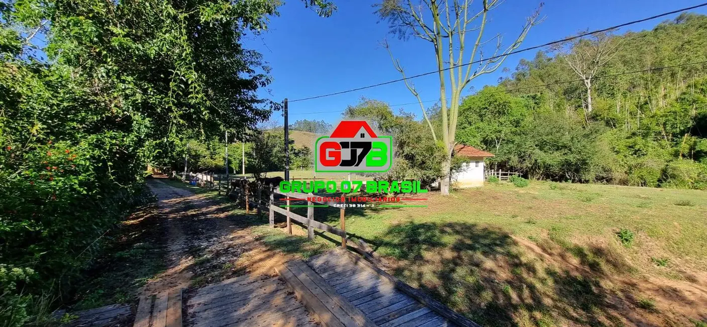 Sítio / Rancho com 4 quartos à venda, 10m2 em Área Rural de Caçapava, Cacapava - SP - imagem 4 Foto 4 de Sítio / Rancho com 4 quartos à venda, 10m2 em Área Rural de Caçapava, Cacapava - SP