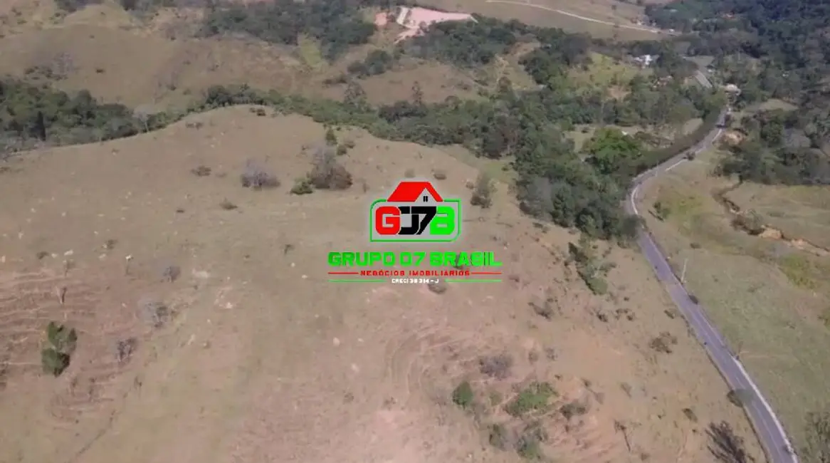 Fazenda / Haras à venda, 231m2 em Área Rural de Pindamonhangaba, Pindamonhangaba - SP - imagem 5 Foto 5 de Fazenda / Haras à venda, 231m2 em Área Rural de Pindamonhangaba, Pindamonhangaba - SP