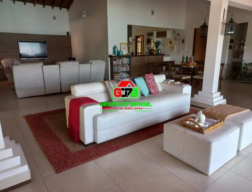 Foto 8 de Casa com 5 quartos à venda, 5500m2 em Chácaras Condomínio Recanto Pássaros II, Jacarei - SP