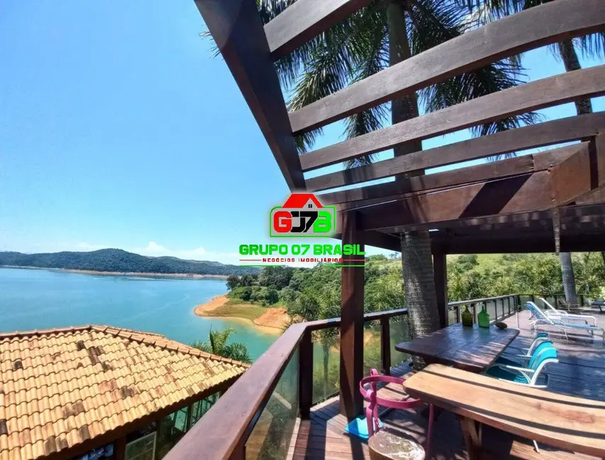 Foto 1 de Casa com 5 quartos à venda, 5500m2 em Chácaras Condomínio Recanto Pássaros II, Jacarei - SP