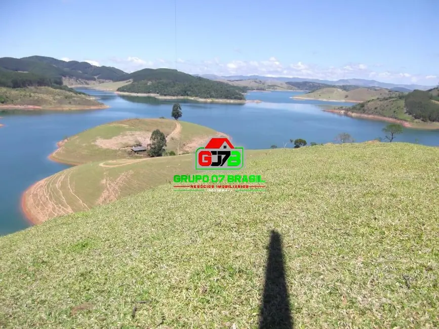 Fazenda / Haras à venda, 122m2 em Paraibuna - SP - imagem 1 Foto 1 de Fazenda / Haras à venda, 122m2 em Paraibuna - SP