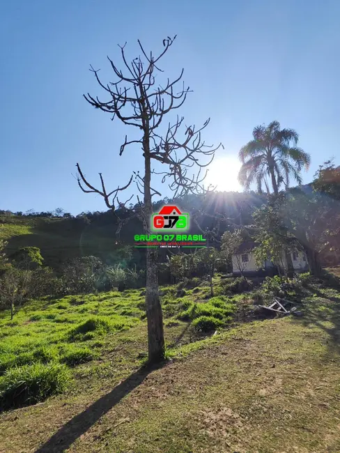 Fazenda / Haras à venda, 122m2 em Paraibuna - SP - imagem 5 Foto 5 de Fazenda / Haras à venda, 122m2 em Paraibuna - SP