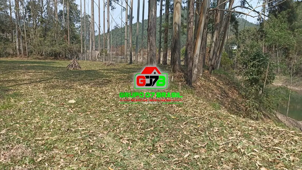 Sítio / Rancho com 7 quartos à venda, 21000m2 em Paraibuna - SP - imagem 3 Foto 3 de Sítio / Rancho com 7 quartos à venda, 21000m2 em Paraibuna - SP