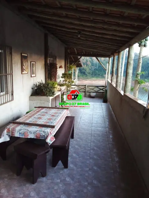 Chácara com 2 quartos à venda, 987m2 em Jambeiro - SP - imagem 4 Foto 4 de Chácara com 2 quartos à venda, 987m2 em Jambeiro - SP