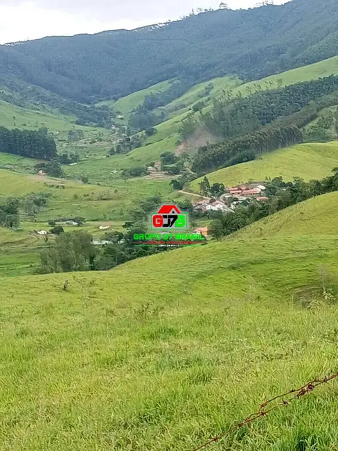 Foto 2 de Sítio / Rancho com 3 quartos à venda, 8m2 em Paraibuna - SP