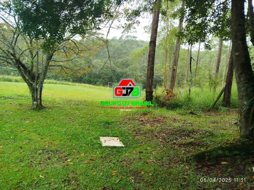 Sítio / Rancho com 4 quartos à venda em Centro, Paraibuna - SP - imagem 8 Foto 8 de Sítio / Rancho com 4 quartos à venda em Centro, Paraibuna - SP