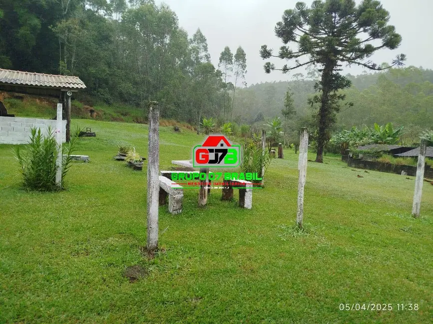 Sítio / Rancho com 4 quartos à venda em Centro, Paraibuna - SP - imagem 6 Foto 6 de Sítio / Rancho com 4 quartos à venda em Centro, Paraibuna - SP