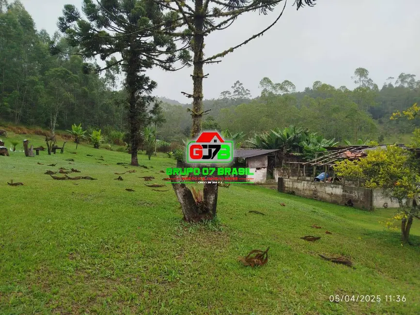 Sítio / Rancho com 4 quartos à venda em Centro, Paraibuna - SP - imagem 4 Foto 4 de Sítio / Rancho com 4 quartos à venda em Centro, Paraibuna - SP