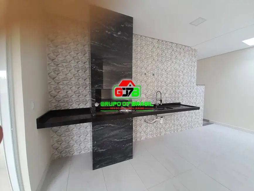 Casa de Condomínio com 3 quartos à venda, 250m2 em Sao Jose Dos Campos - SP - imagem 3 Foto 3 de Casa de Condomínio com 3 quartos à venda, 250m2 em Sao Jose Dos Campos - SP