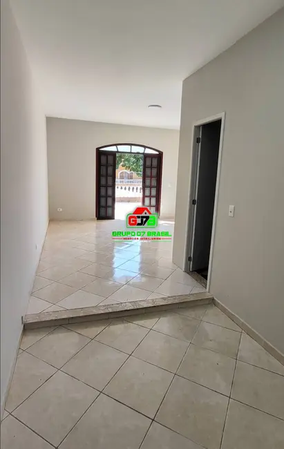 Casa à venda e para alugar em Sao Jose Dos Campos - SP - imagem 9 Foto 9 de Casa à venda e para alugar em Sao Jose Dos Campos - SP