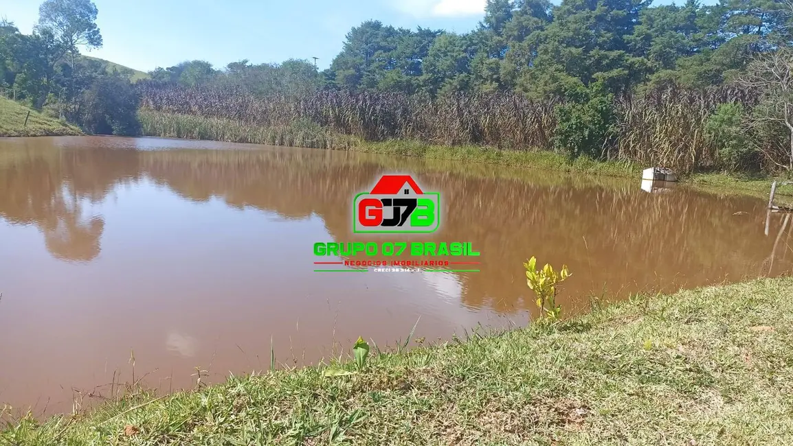 Chácara com 2 quartos à venda, 17m2 em Paraibuna - SP - imagem 3 Foto 3 de Chácara com 2 quartos à venda, 17m2 em Paraibuna - SP