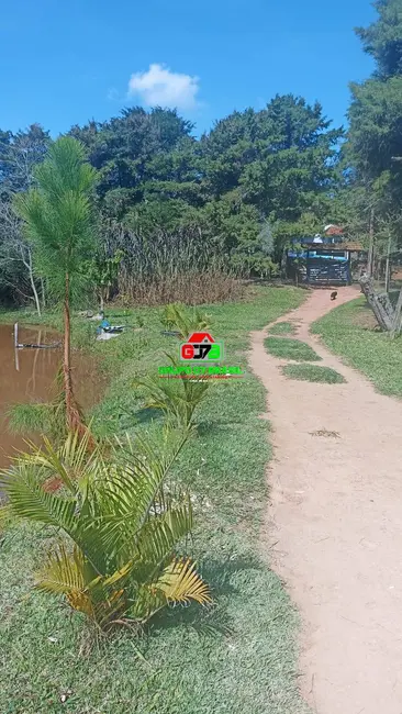 Chácara com 2 quartos à venda, 17m2 em Paraibuna - SP - imagem 5 Foto 5 de Chácara com 2 quartos à venda, 17m2 em Paraibuna - SP