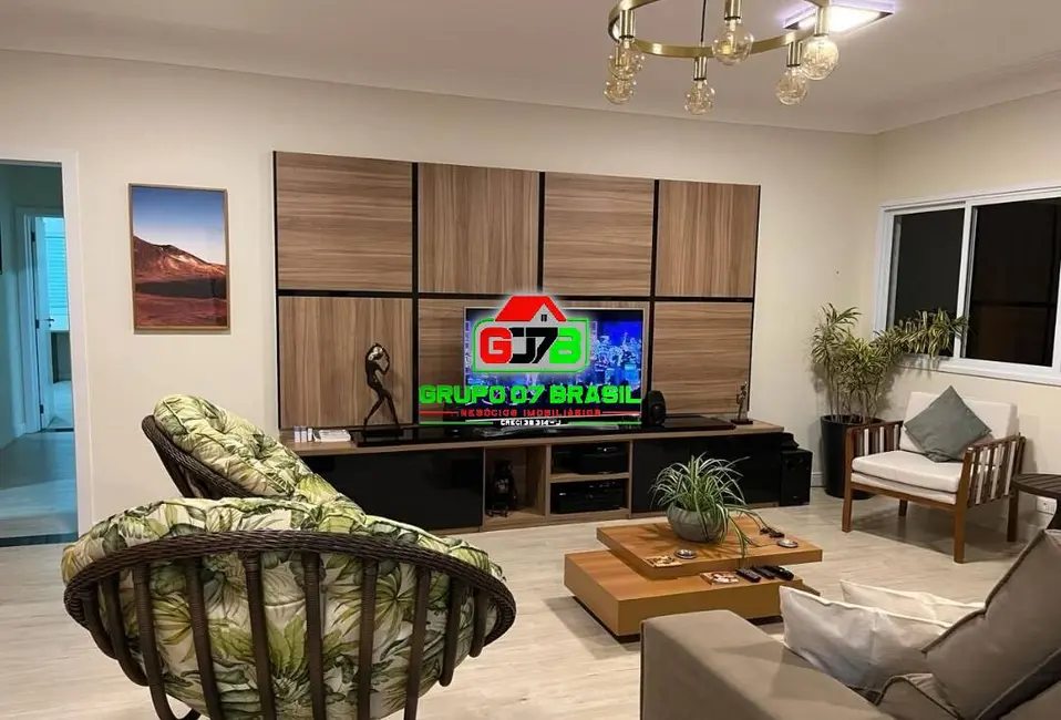 Foto 6 de Casa de Condomínio com 4 quartos à venda e para alugar, 3186m2 em Chácaras Condomínio Recanto Pássaros II, Jacarei - SP