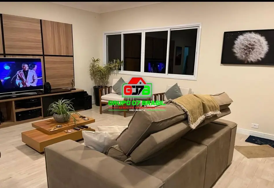 Foto 5 de Casa de Condomínio com 4 quartos à venda e para alugar, 3186m2 em Chácaras Condomínio Recanto Pássaros II, Jacarei - SP