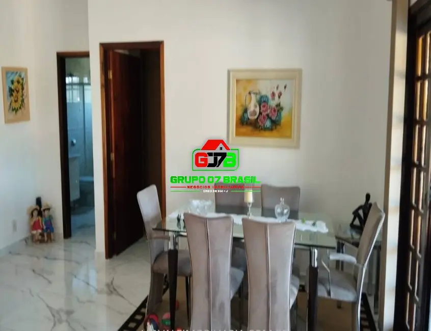 Foto 8 de Casa de Condomínio com 4 quartos à venda, 3800m2 em Chácaras Condomínio Recanto Pássaros II, Jacarei - SP