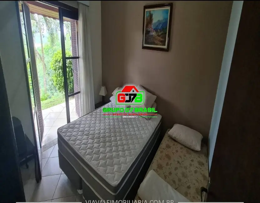 Casa de Condomínio com 4 quartos para alugar, 2592m2 em Chácaras Condomínio Recanto Pássaros II, Jacarei - SP - imagem 3 Foto 3 de Casa de Condomínio com 4 quartos para alugar, 2592m2 em Chácaras Condomínio Recanto Pássaros II, Jacarei - SP