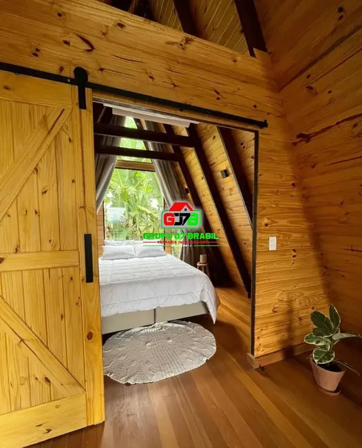 Foto 2 de Casa de Condomínio com 2 quartos à venda, 2475m2 em Chácaras Condomínio Recanto Pássaros II, Jacarei - SP