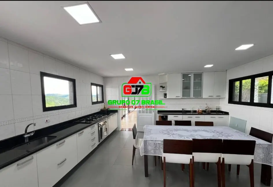 Foto 7 de Casa de Condomínio com 8 quartos à venda, 5000m2 em Chácaras Condomínio Recanto Pássaros II, Jacarei - SP