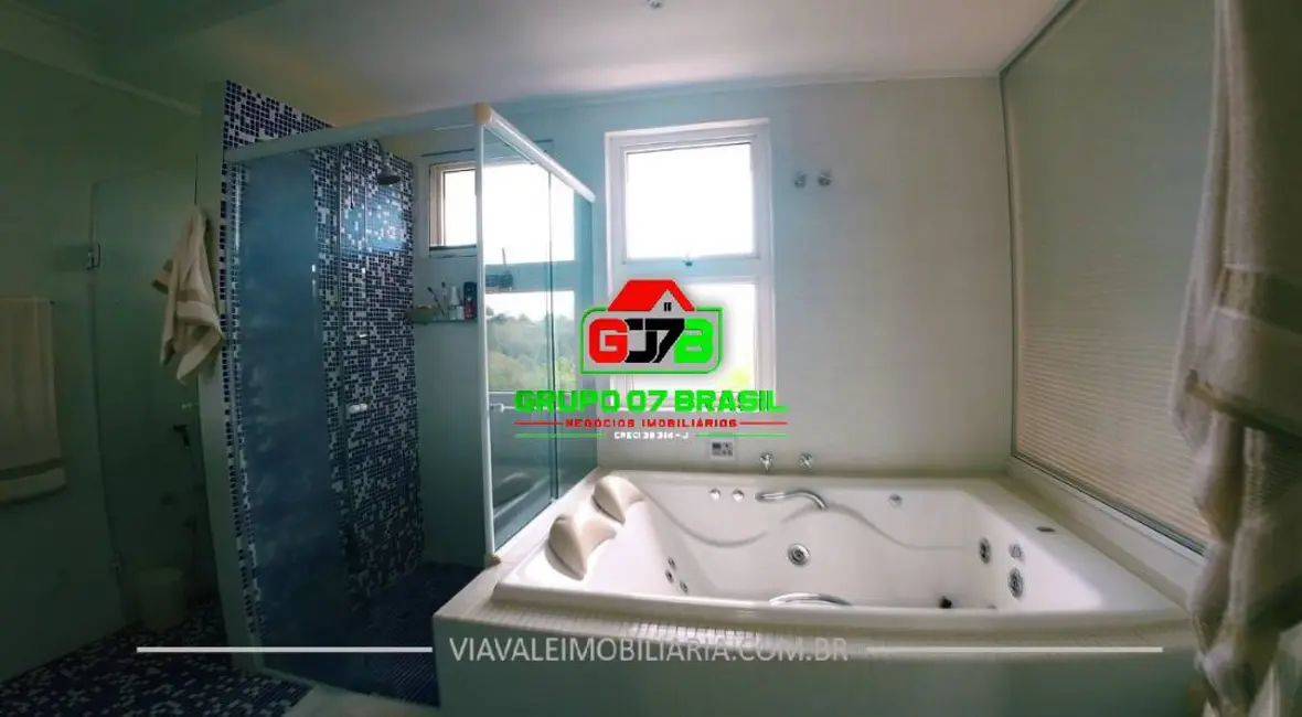 Foto 4 de Casa de Condomínio com 5 quartos à venda, 2100m2 em Chácaras Condomínio Recanto Pássaros II, Jacarei - SP