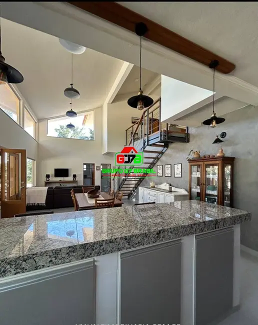 Foto 1 de Casa de Condomínio com 5 quartos à venda e para alugar, 6000m2 em Chácaras Condomínio Recanto Pássaros II, Jacarei - SP