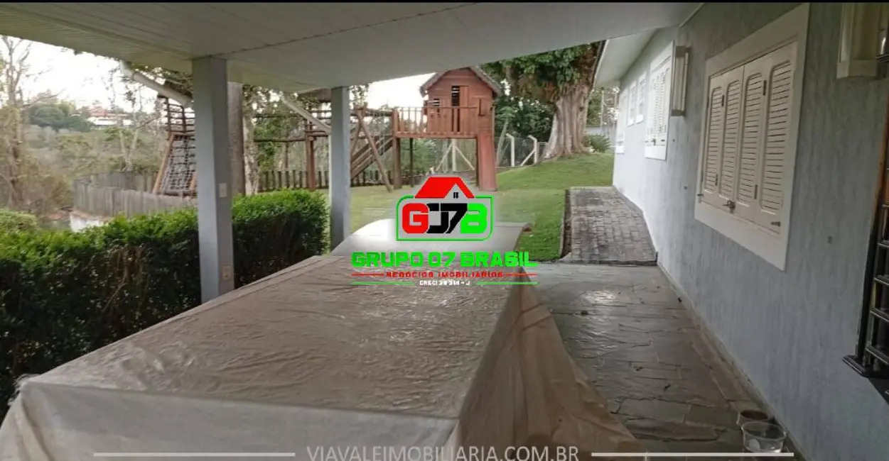 Foto 3 de Casa de Condomínio com 7 quartos à venda, 4400m2 em Chácaras Condomínio Recanto Pássaros II, Jacarei - SP