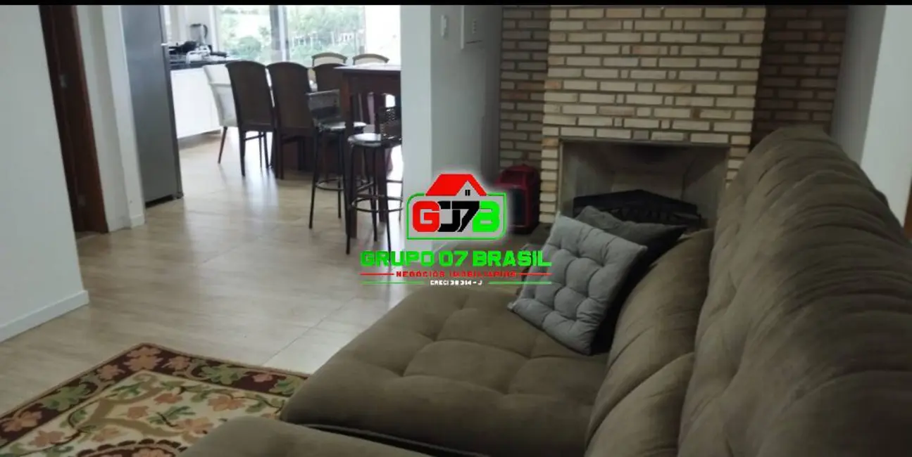 Foto 7 de Casa de Condomínio com 3 quartos à venda, 2100m2 em Chácaras Condomínio Recanto Pássaros II, Jacarei - SP