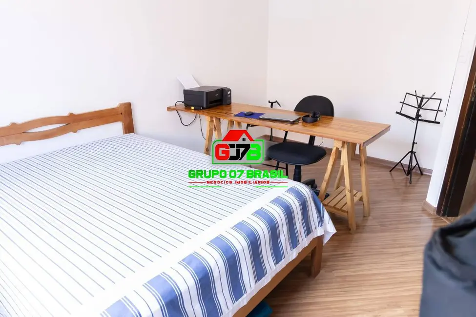 Casa com 3 quartos à venda, 147m2 em Vila Formosa, Jacarei - SP - imagem 5 Foto 5 de Casa com 3 quartos à venda, 147m2 em Vila Formosa, Jacarei - SP