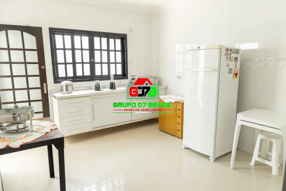 Casa com 3 quartos à venda, 147m2 em Vila Formosa, Jacarei - SP - imagem 4 Foto 4 de Casa com 3 quartos à venda, 147m2 em Vila Formosa, Jacarei - SP