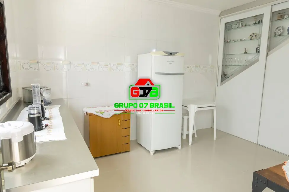 Casa com 3 quartos à venda, 147m2 em Vila Formosa, Jacarei - SP - imagem 2 Foto 2 de Casa com 3 quartos à venda, 147m2 em Vila Formosa, Jacarei - SP