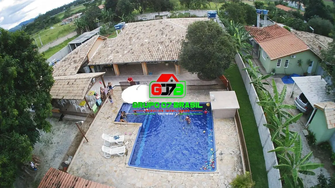 Foto 1 de Chácara com 5 quartos à venda, 2000m2 em Área Rural de Taubaté, Taubate - SP