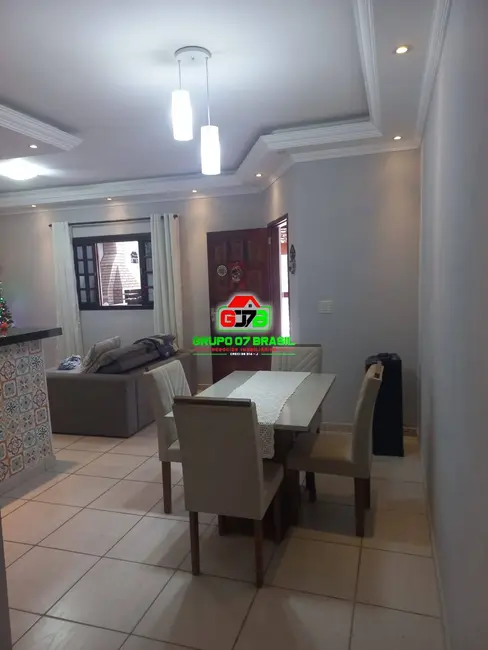 Foto 1 de Casa com 2 quartos à venda, 125m2 em Sao Jose Dos Campos - SP